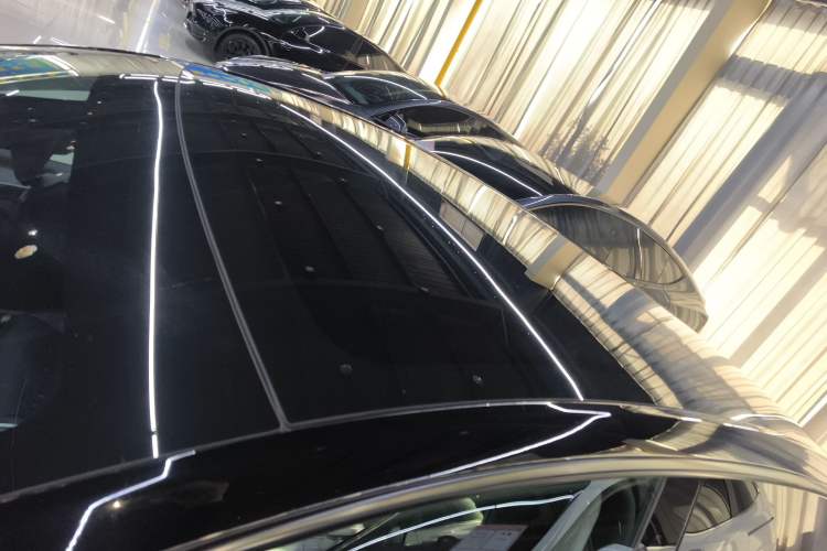 Used Tesla Model Y 2023 Long-Range All-Wheel-Drive Version
