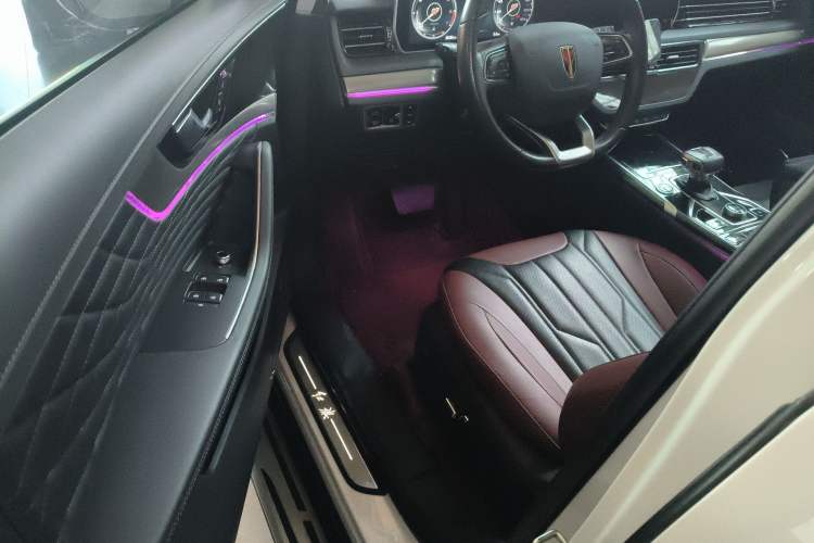 Used Hongqi HS5 2022 Revised Version 2.0T Smart Connect Flagship Edition