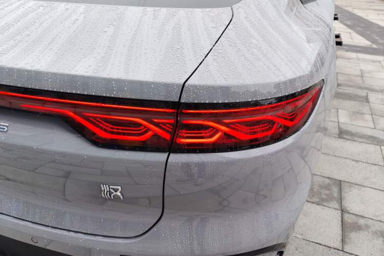 Used BYD Han 2025 EV with 701 km of Laser Radar-Enabled Intelligent Driving