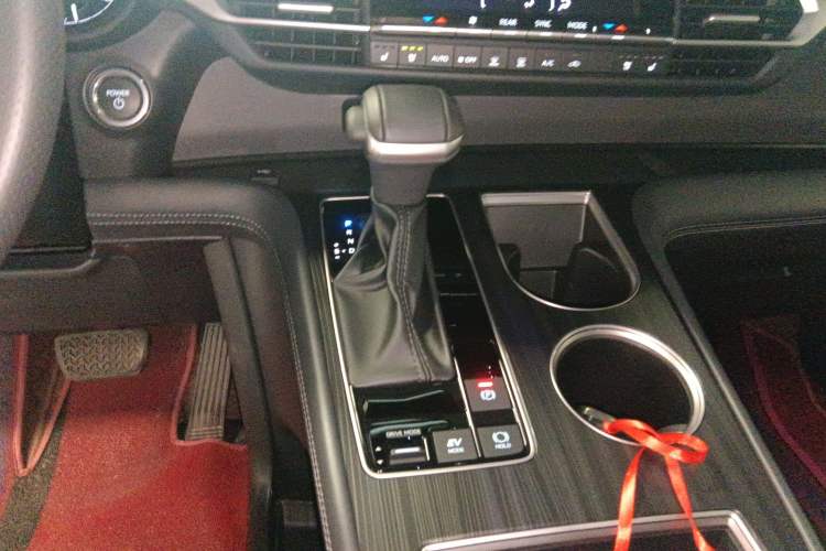 Used Toyota Sienna 2024 2.5L Hybrid Four-Wheel Drive Prestige Edition
