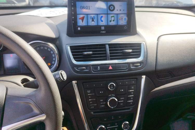 Used Buick Encore 2015 1.4T Automatic Two-Wheel Drive Urban Elite Version
