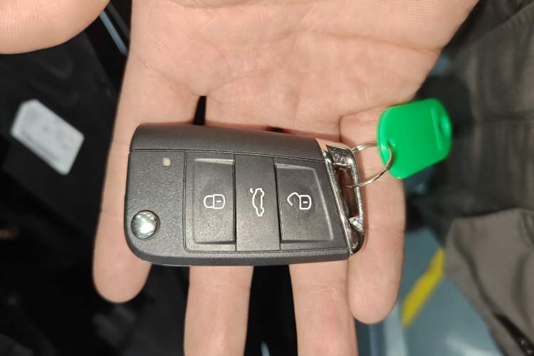 Used Skoda Kodiaq 2022 TSI330 5-Seater Two-Wheel-Drive Luxury Edition
