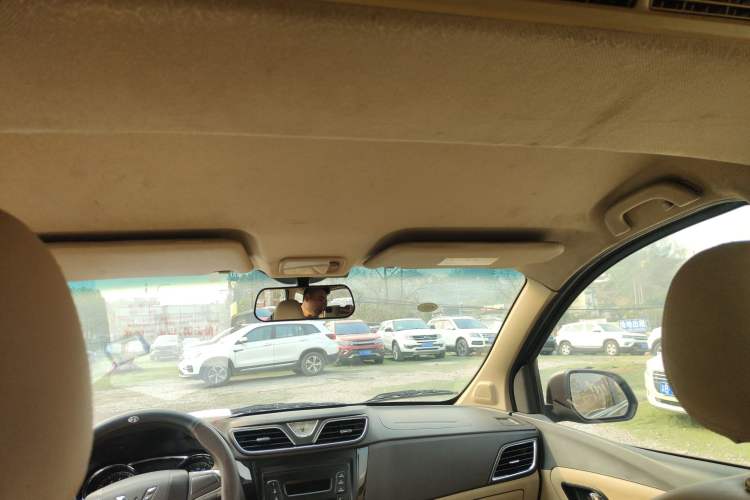 Used Wuling Hongguang 2015 1.5L S1 Comfort China V Standard
