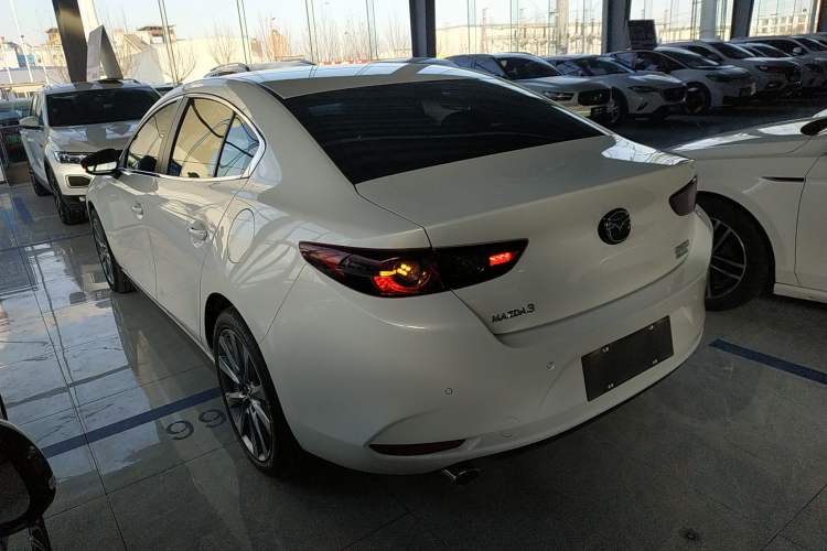 Used Mazda Mazda 3 Axela 2023 2.0L Automatic ZhiXuan Edition

