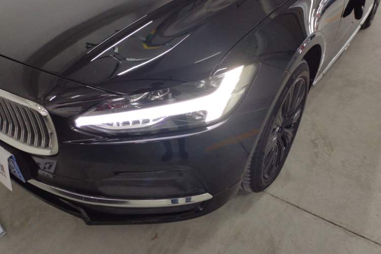 Used Volvo S90 2022 B5 Zhiyi Luxury Edition
