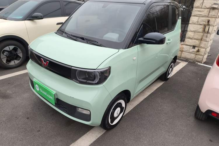 Used Wuling Hongguang MINIEV 2021 Macaron Fashion Model Lithium Iron Phosphate