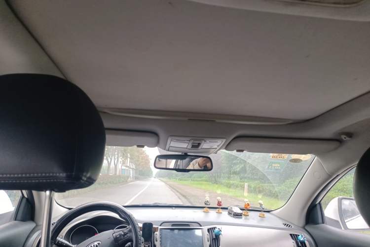 Used Kia Sportage R 2015 2.0L Automatic Two-Wheel Drive DLX Model
