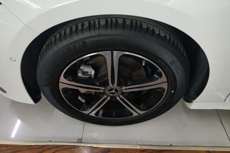 Used Mercedes-Benz A-Class 2022 Revised Version A 200 L Sport Sedan Fashionable Style
