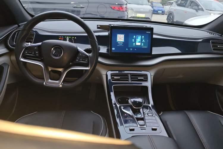 Used BYD Qin PLUS 2021 EV 400KM Luxury Model
