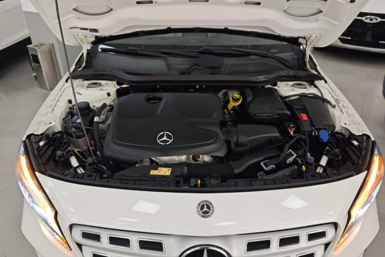 Used Mercedes-Benz GLA 2017 GLA 220 4MATIC Fashion Model
