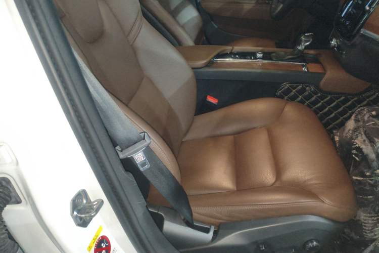 Used Volvo S90 2019 T5 Zhiyi Edition
