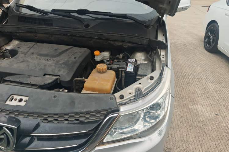 Used Baojun 730 2016 1.5L Manual Comfort Version 7 Seats China V Emission Standard