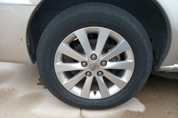 Used Buick GL8 2013 2.4L Classic Edition
