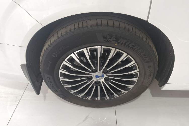 Used Denza D9 2022 DM-i 970 Four-Wheel Drive Prestige Model