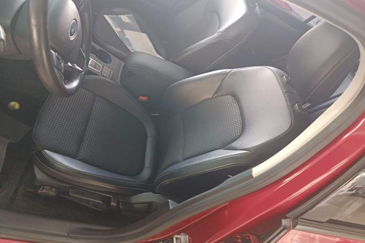 Used Ford Focus 2020 Hatchback EcoBoost 180 Automatic Trend Edition
