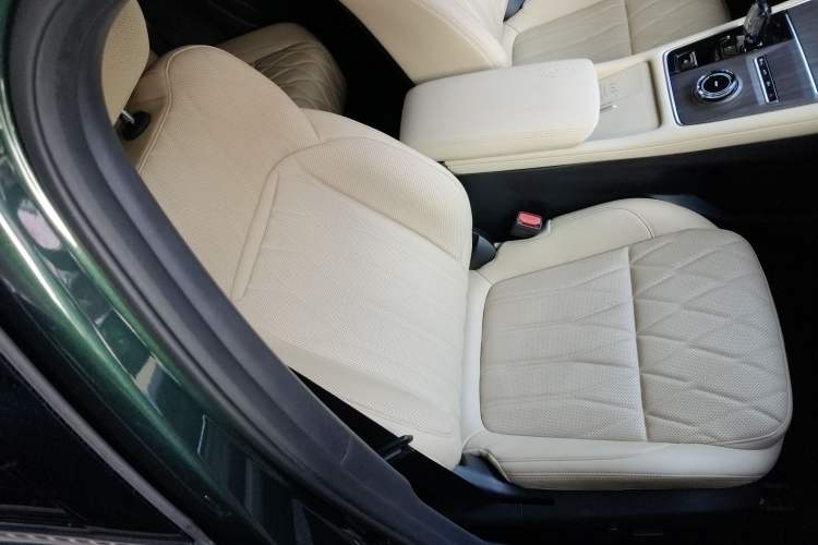 Used Geely Auto Monjaro L 2025 Dongfang Yao 2.0TD Automatic All-Wheel-Drive Wangyue Edition
