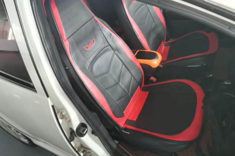 Used BYD F0 2015 1.0L AMT Joyful Cool Model
