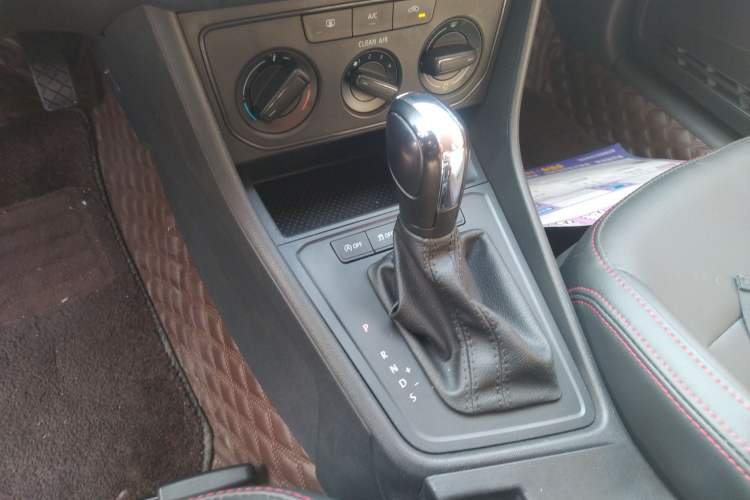 Used Volkswagen Lavida 2019 Lavida Start 1.5L Automatic Trendy Version China VI Standard
