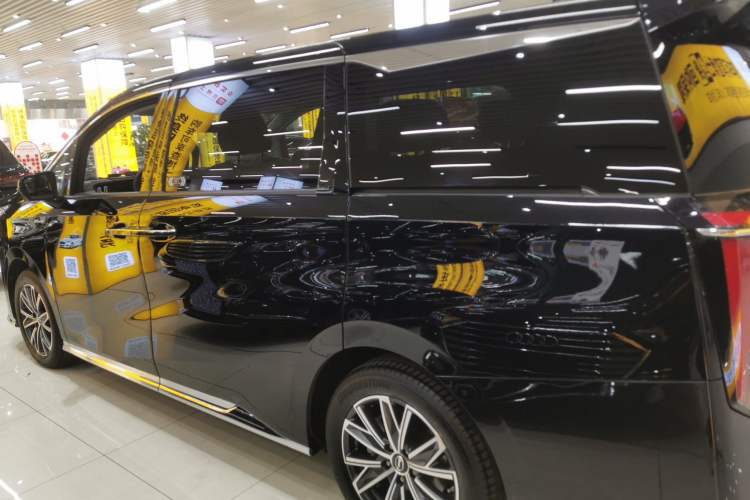 Used GAC Trumpchi M8 2024 Master Series 400T Prestige Edition
