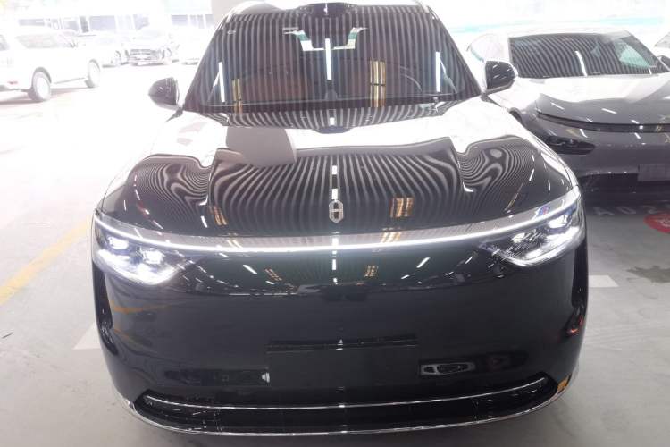 Used Hima AITO M8 2025 Extended-Range Ultra Version 53.4 kWh 6-Seater Edition
