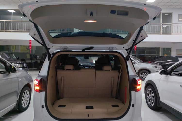 Used Buick GL8 2018 ES 28T Luxury Model China VI Standard
