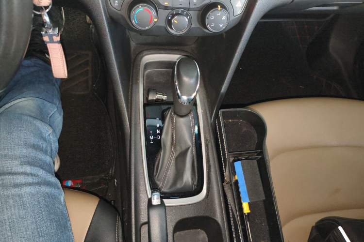 Used Chevrolet Monza 2022 320 Automatic Enjoyment Sunroof Version