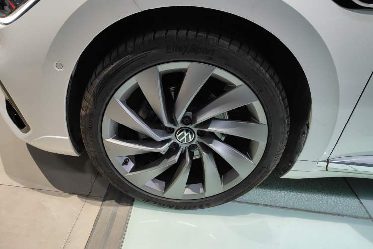 Used Volkswagen FAW-Volkswagen CC 2023 380TSI Striking Edition
