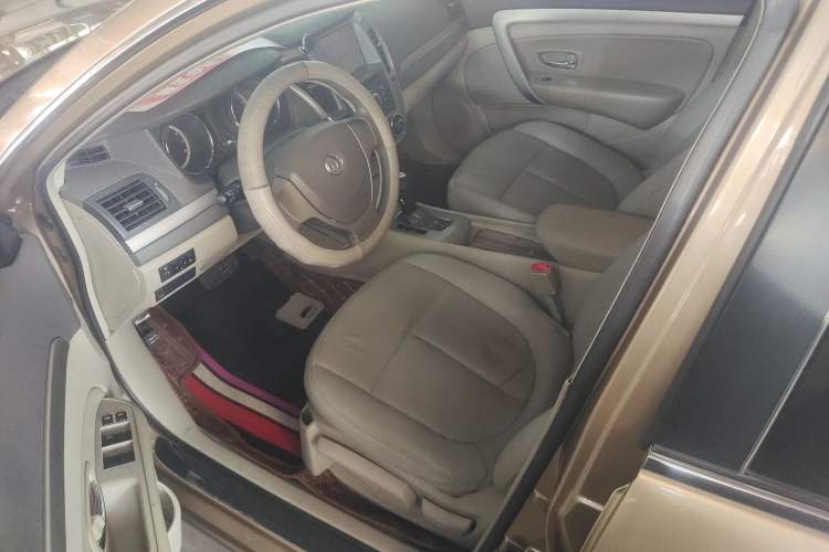 Used Dongfeng Aeolus A60 2014 1.6L Automatic Luxury Model