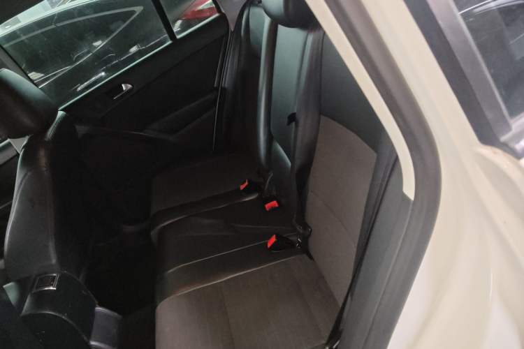 Used Volkswagen Tiguan 2015 1.8TSI Automatic Two-Wheel Drive Trend Edition
