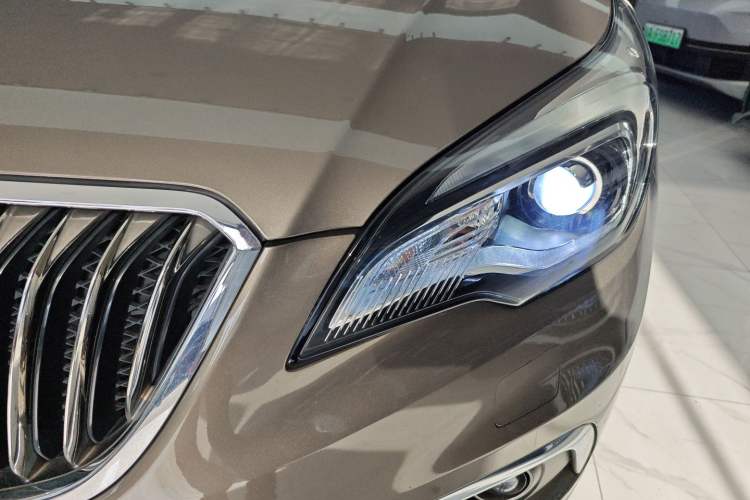 Used Buick Envision 2014 28T Four-Wheel Drive Elite Model
