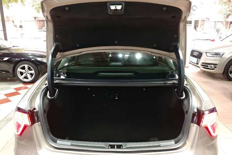 Used Lynk & Co 03 2018 1.5TD DCT Version China V Standard
