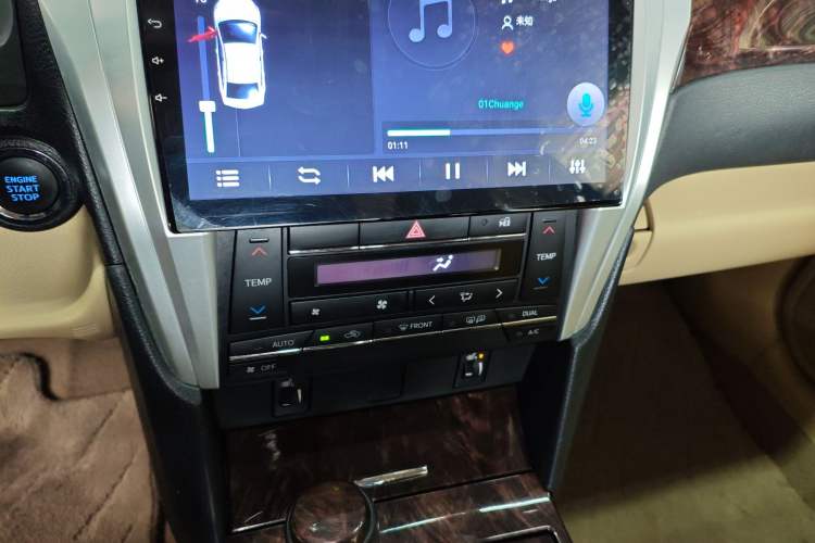 Used Toyota Camry 2015 2.5G Luxury Navigation Edition