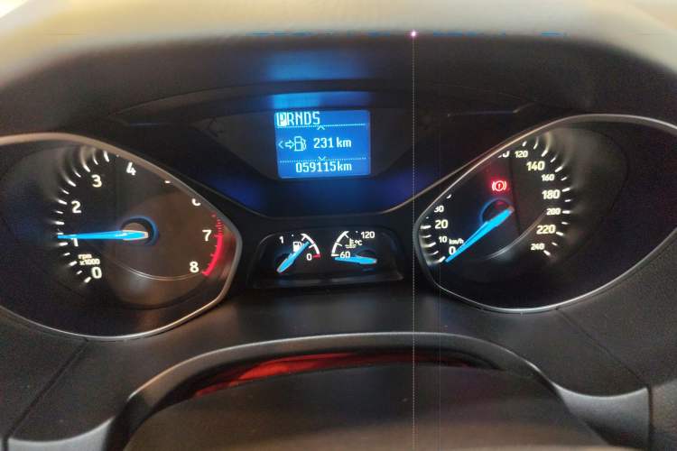 Used Ford Focus 2017 Hatchback 1.6L Automatic Fashion Edition Smart Drive Version
