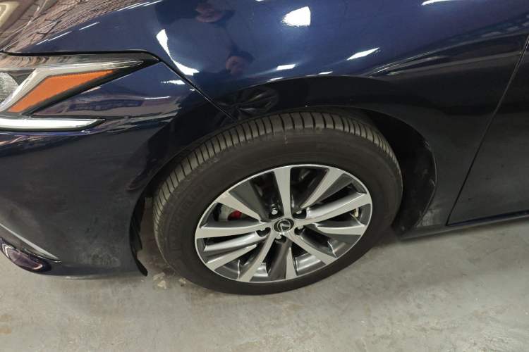 Used Lexus ES 2020 200 Excellence Edition
