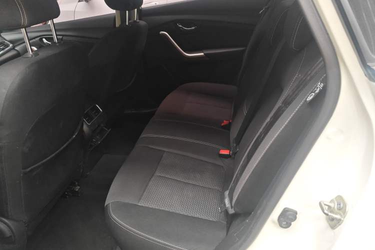 Used Venucia T90 2018 2.0L CVT Smart Connect Fashion Edition China VI Standard
