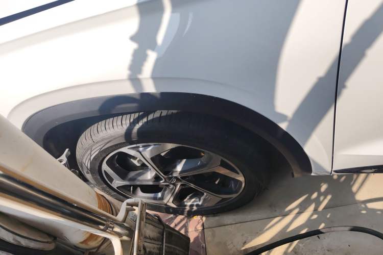 Used Geely Auto Monjaro L 2024 2.0TD High-Power Automatic Two-Wheel Drive Yunqi Version
