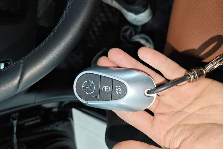 Used Mercedes-Benz GLC 2023 GLC 260 L 4MATIC Dynamic Edition 5-seater
