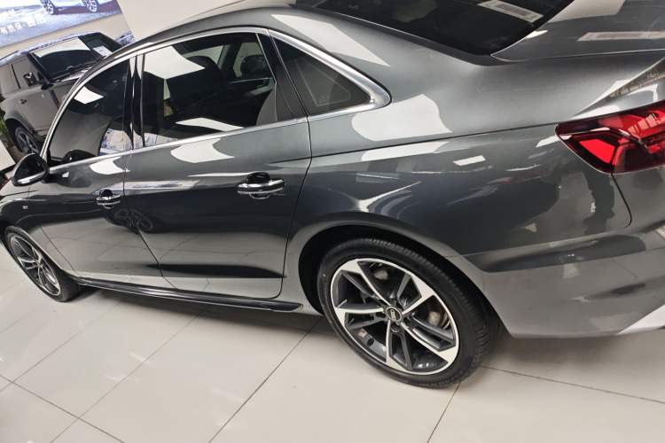 Used Audi A4L 2022 40 TFSI Fashion Dynamic Model
