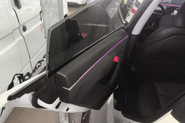 Used Tesla Model 3 2023 Rear-Wheel-Drive Version
