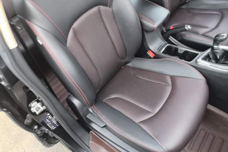 Used Baojun 560 2015 1.8L Manual Luxury Model