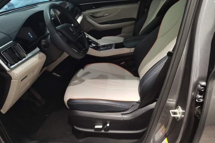 Used BYD Song PLUS New Energy 2021 DM-i 110KM Flagship Model
