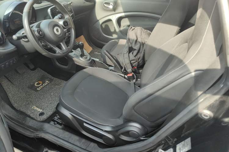 Used  fortwo 2015 1.0L 52 kW Hardtop Passion Edition
