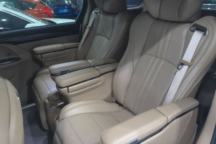 Used Buick GL8 2021 ES Land Cruiser 653T Luxury Edition
