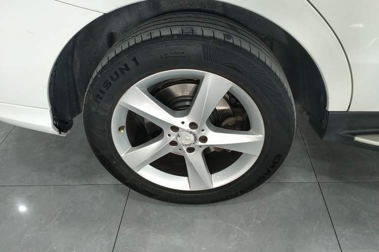 Used Mercedes-Benz M-Class 2014 ML 320 4MATIC