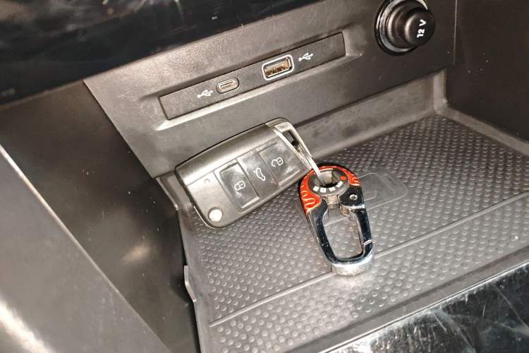 Used Volkswagen Tiguan L 2023 330TSI Automatic Two-Wheel Drive R-Line Enjoyment Edition