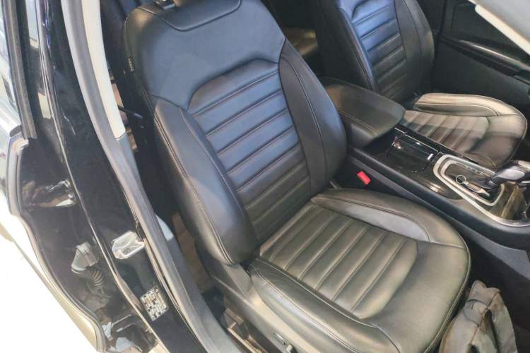 Used Ford Edge 2016 EcoBoost 245 Four-Wheel Drive Titanium Edition 7-Seater