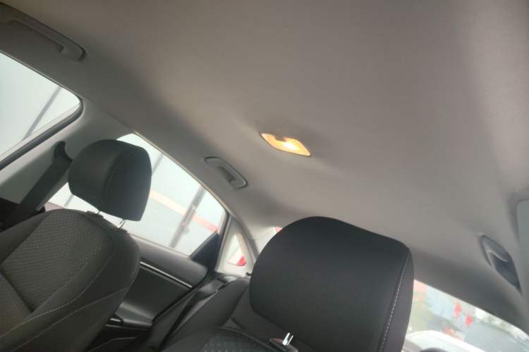 Used Hyundai Celesta 2018 1.6L Automatic GL Enjoyment Edition China VI compliant