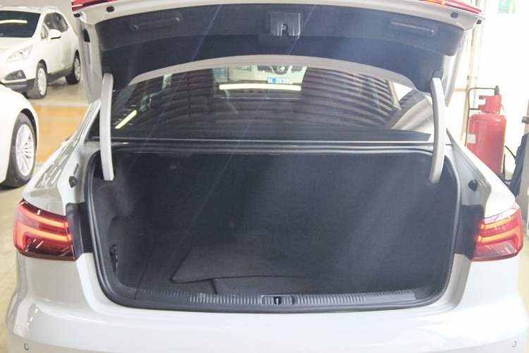 Used Audi A3 2017 Limousine 35 TFSI Sport Edition