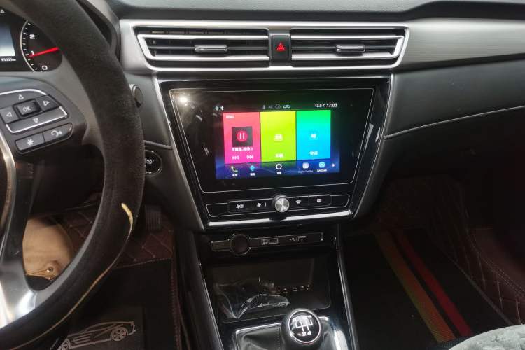 Used Roewe i5 2019 1.5L Manual 4G Connectable Langhao Edition