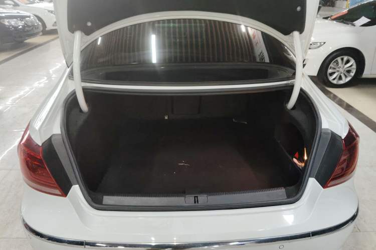 Used Volkswagen FAW-Volkswagen CC 2016 1.8TSI Luxury Model
